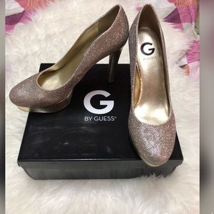 Guess Cannor Gold Platform Heel Size 9.5